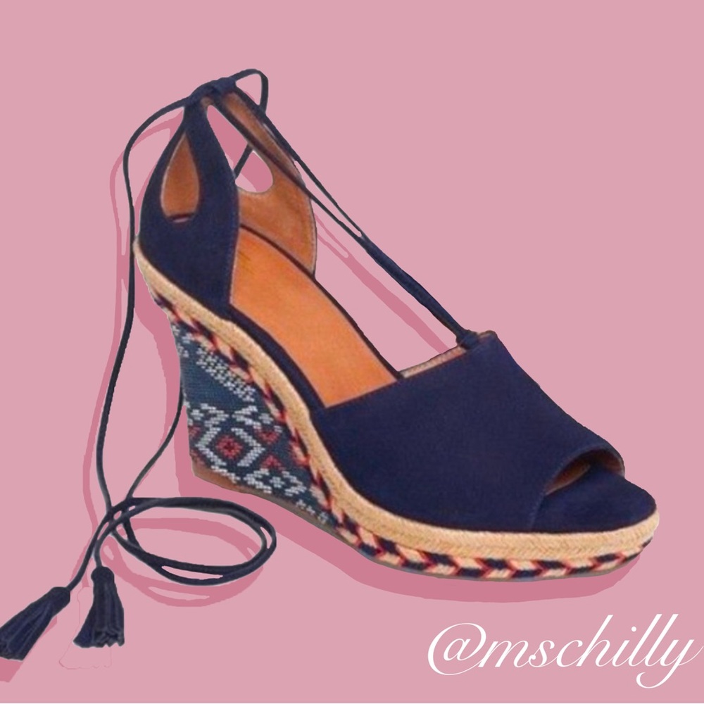 Cabi Isla Navy Red White Aztec Embroidered Espadrille Wedge Heel 7
